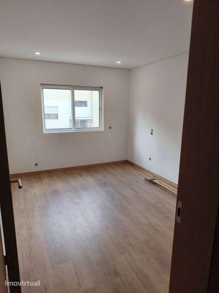 Apartamento T3 Renovado - Grande imagem: 5/12