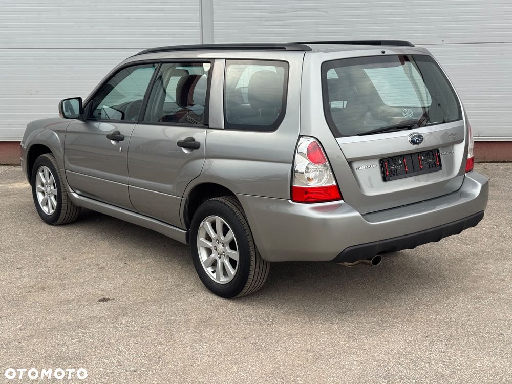 Subaru Forester 2.0X Celebration - 4