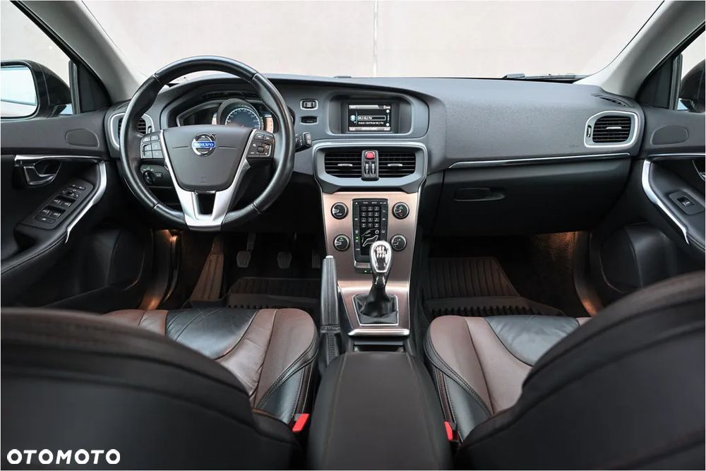 Volvo V40 Cross Country D3 Summum - 27