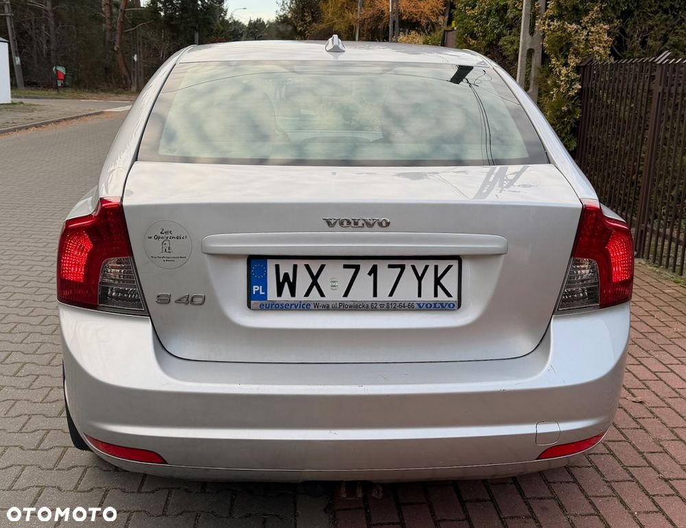 Volvo S40 2.0D Momentum - 4