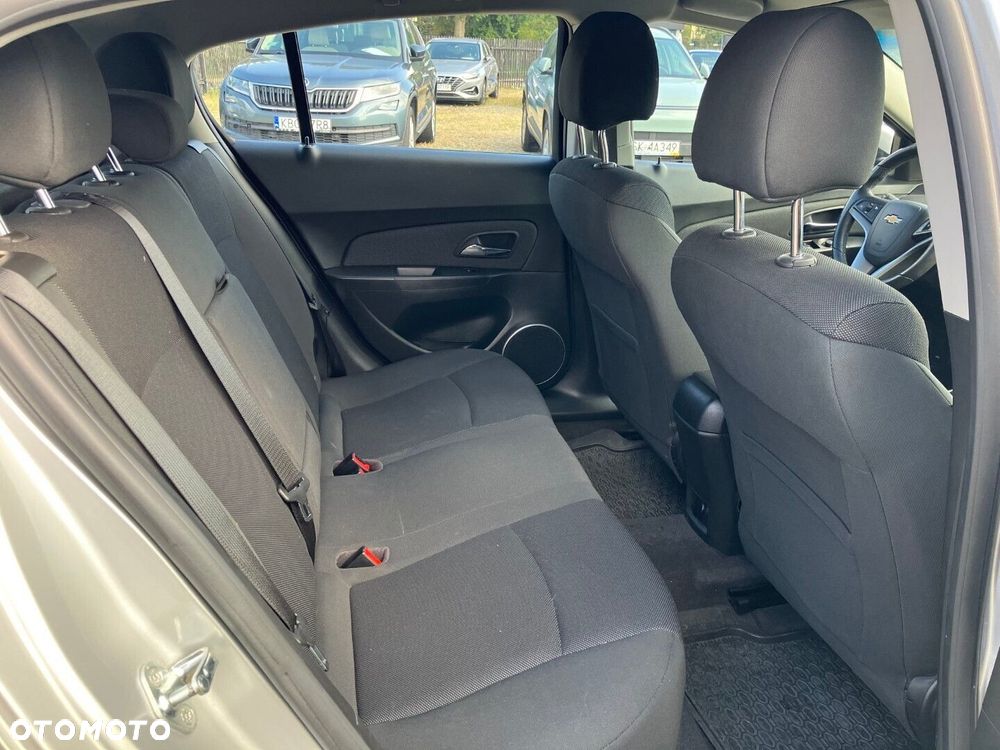 Chevrolet Cruze 1.4 T LT - 19
