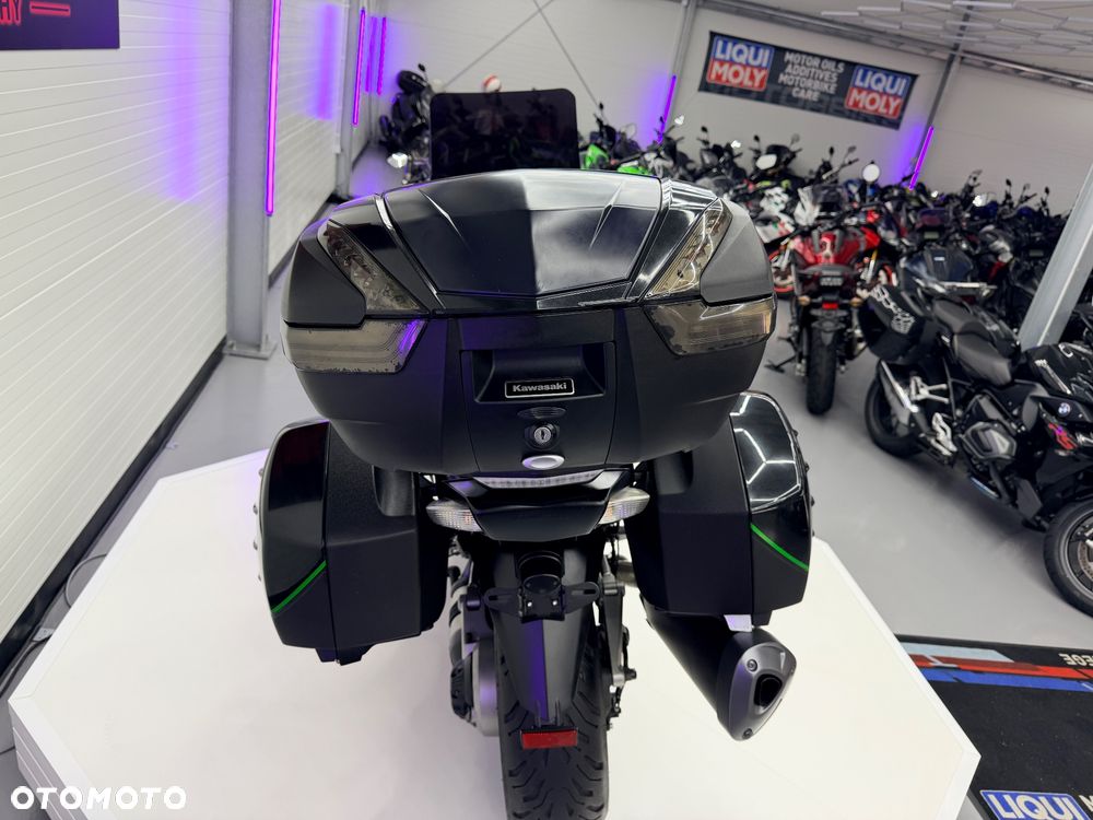 Kawasaki GTR - 19