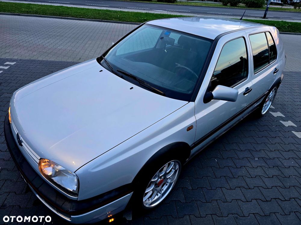 Volkswagen Golf - 3