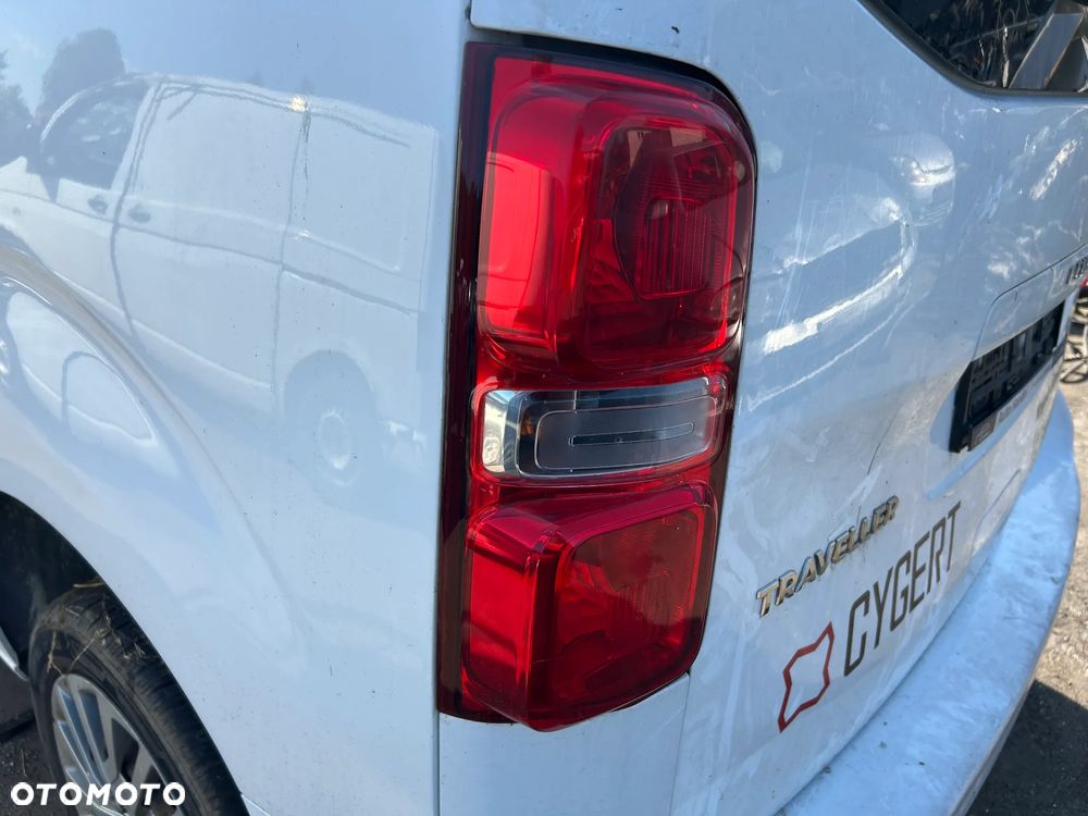 Lampy tył lewa prawa Peugeot Traveller - 2