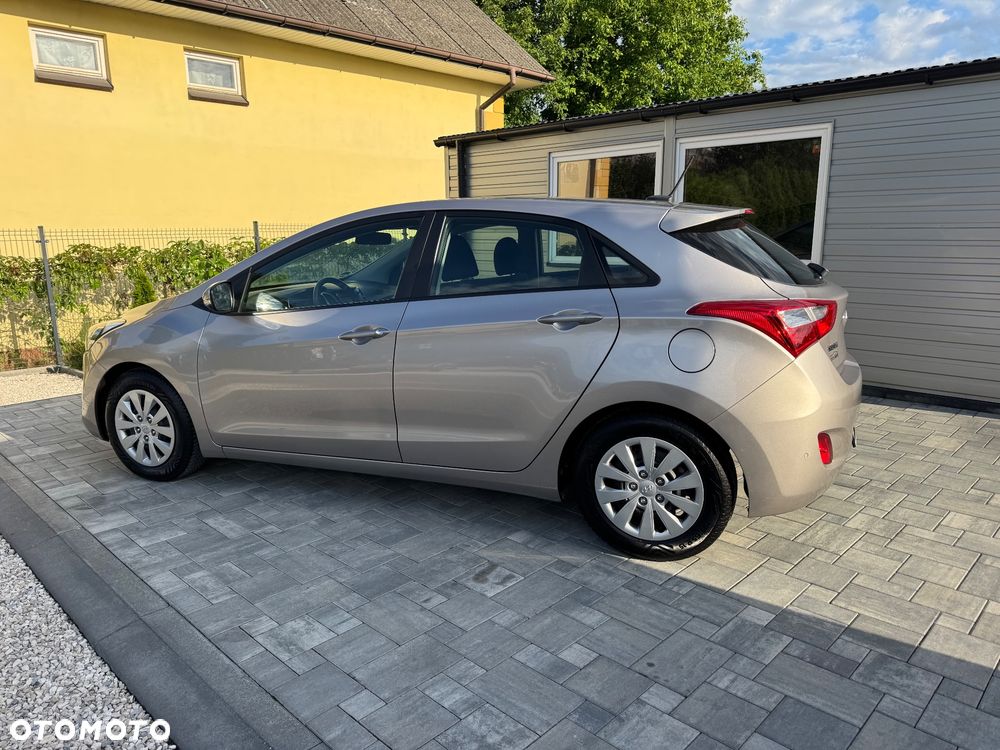 Hyundai i30 blue 1.4 Classic Navigation - 10