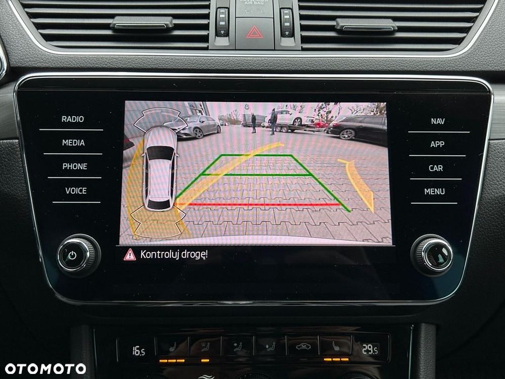 Skoda Superb 2.0 TSI Style DSG - 31