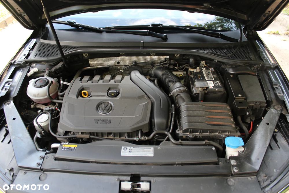 Volkswagen Passat - 15