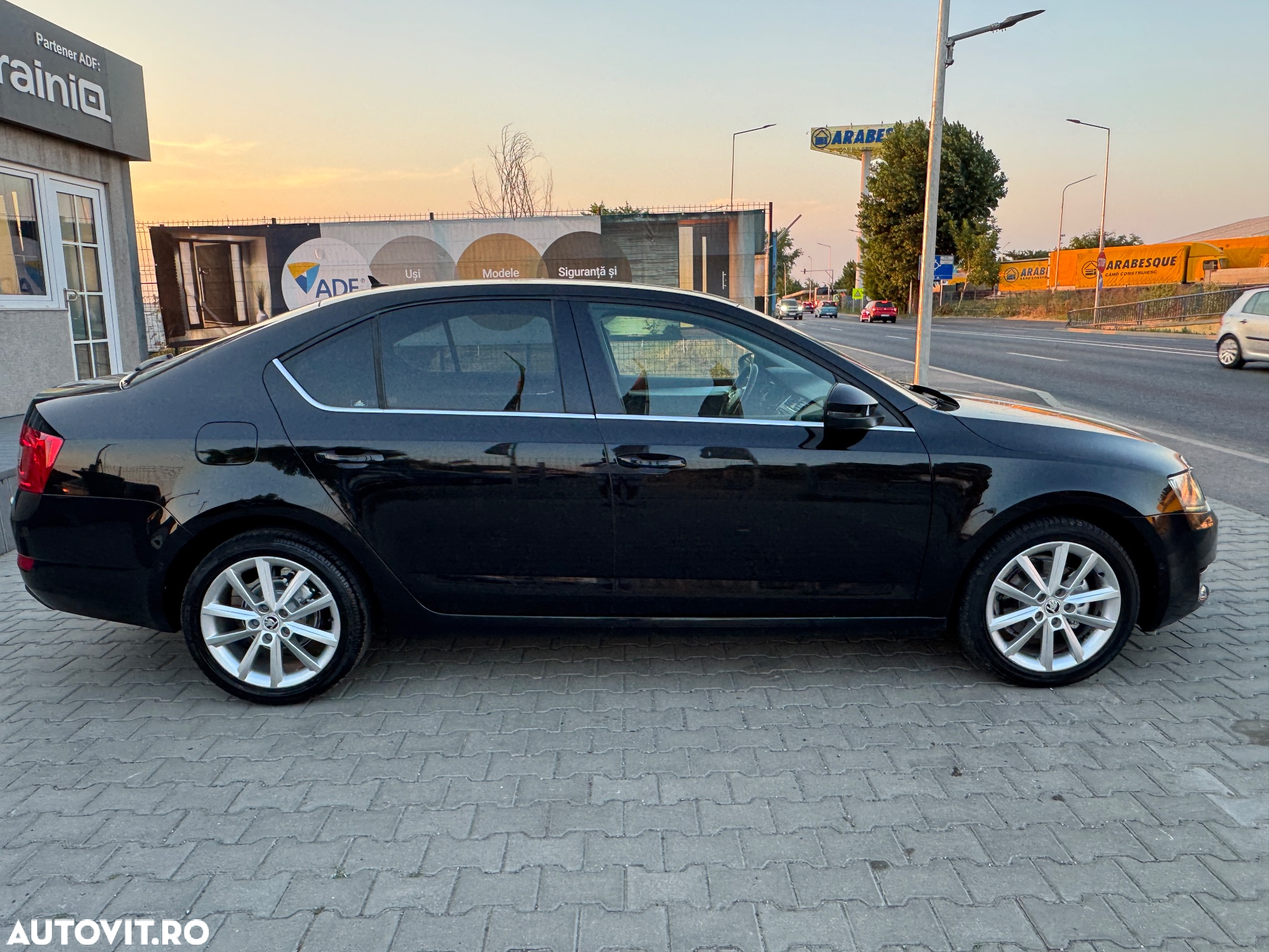 Skoda Octavia 1.6 TDI DPF DSG Elegance - 31