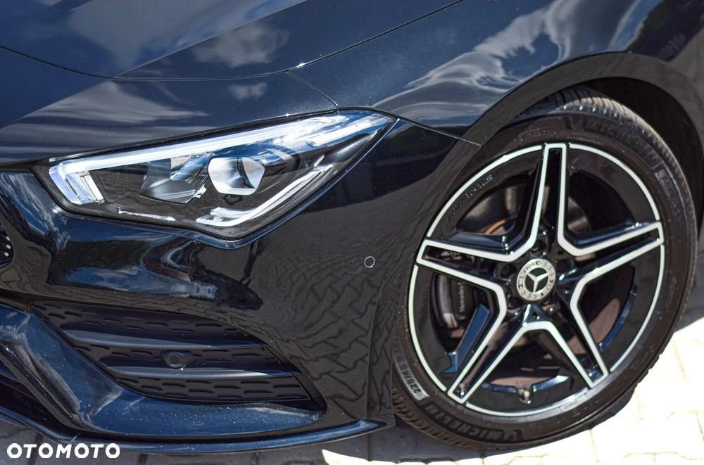 Mercedes-Benz CLA 180 7G-DCT AMG Line - 28