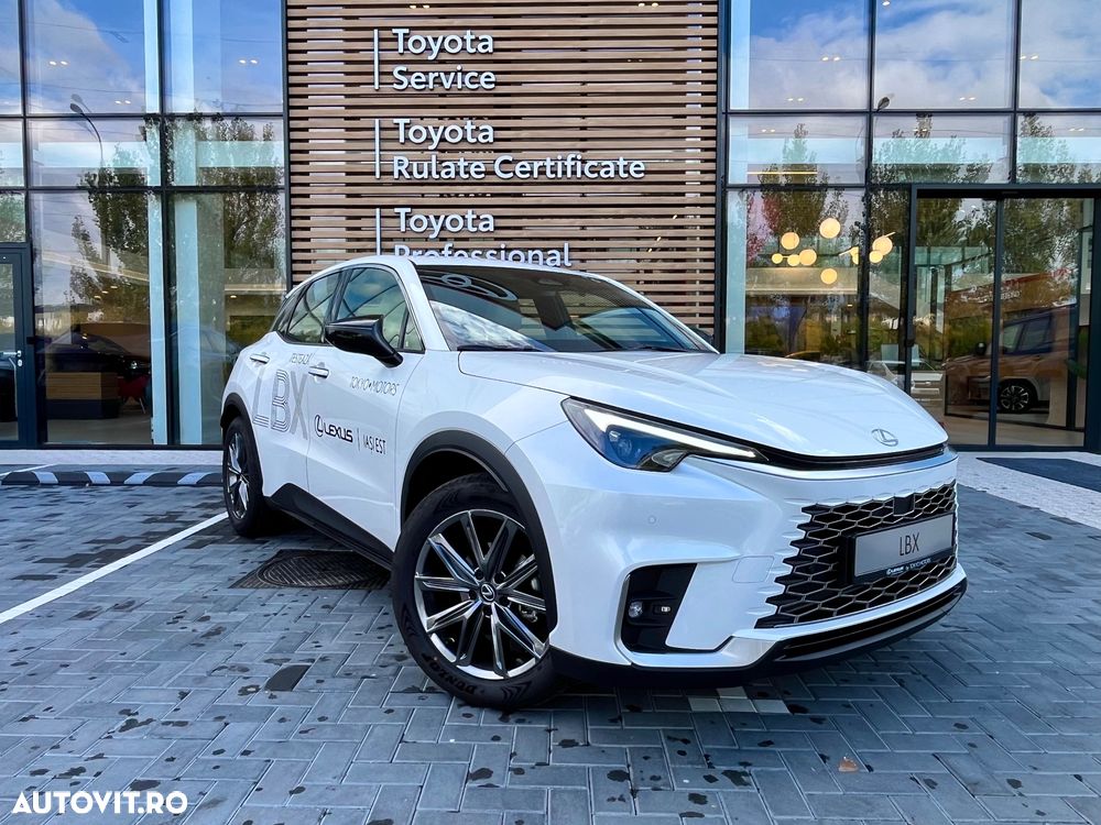 Lexus LBX 1.5 HEV 4x2 CVT Elegant - 4