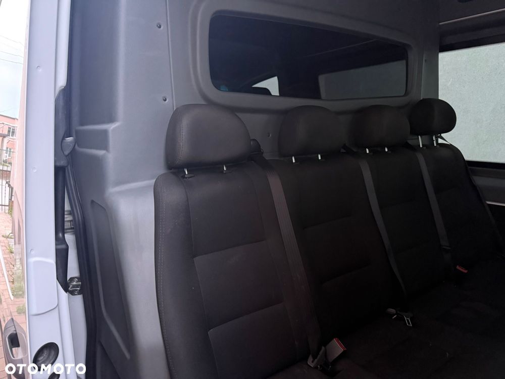 Mercedes-Benz Sprinter - 16