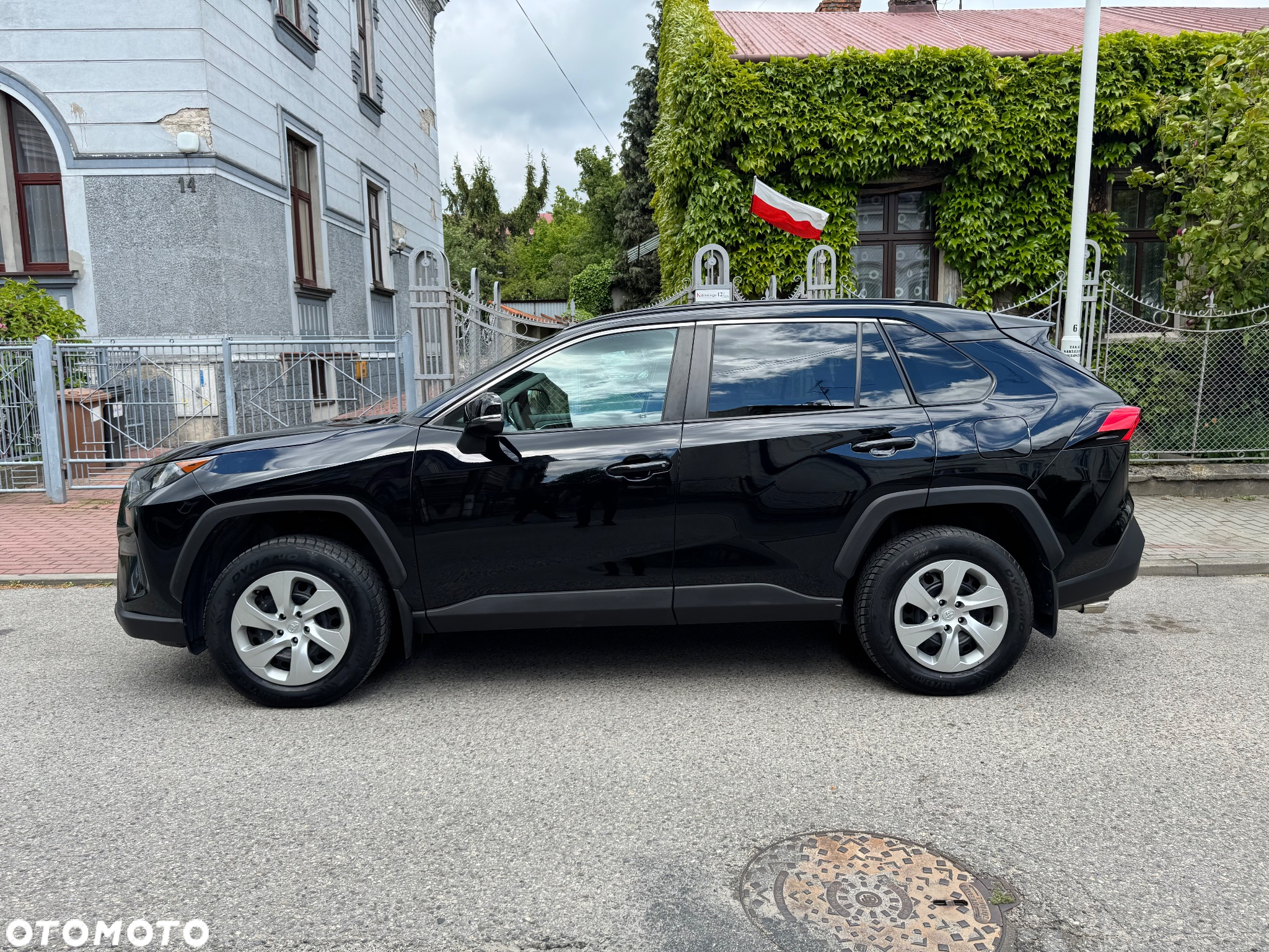 Toyota RAV4 - 6