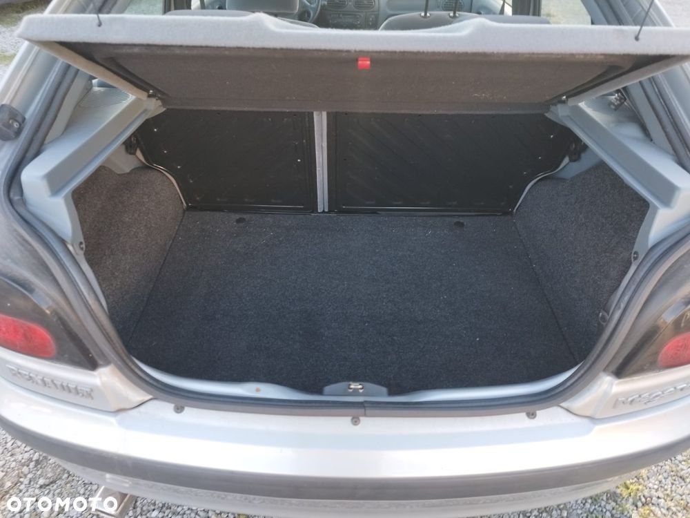Renault Megane - 19