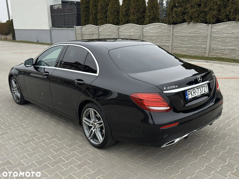 Mercedes-Benz Klasa E 220 d 4-Matic 9G-TRONIC - 3