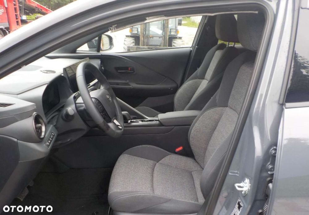 Toyota C-HR - 18