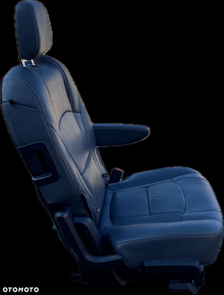 O5 BUICK ENCLAVE II 2017 - FOTEL TYŁ PRAWY II RZĄD SKÓRA 3845873 - 4