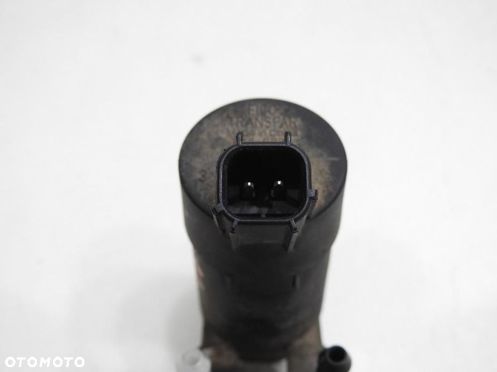 POMPKA SPRYSKIWACZA SZYBY CZOŁOWEJ VOLVO V70 III - 6