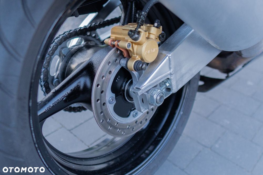 Honda CBR - 25