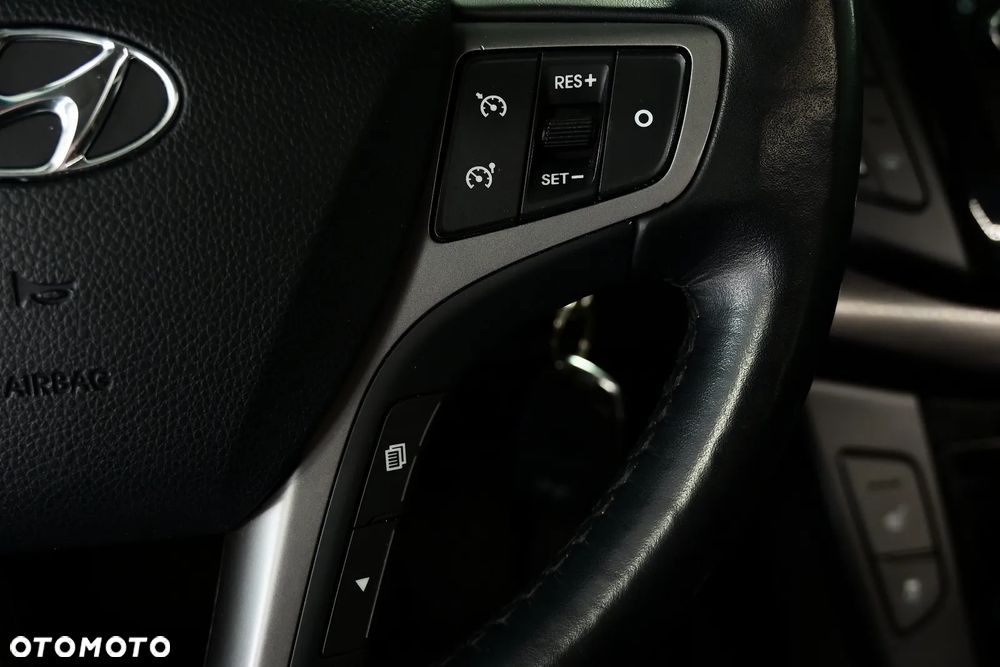 Hyundai i40 Kombi blue 1.6 Space - 28