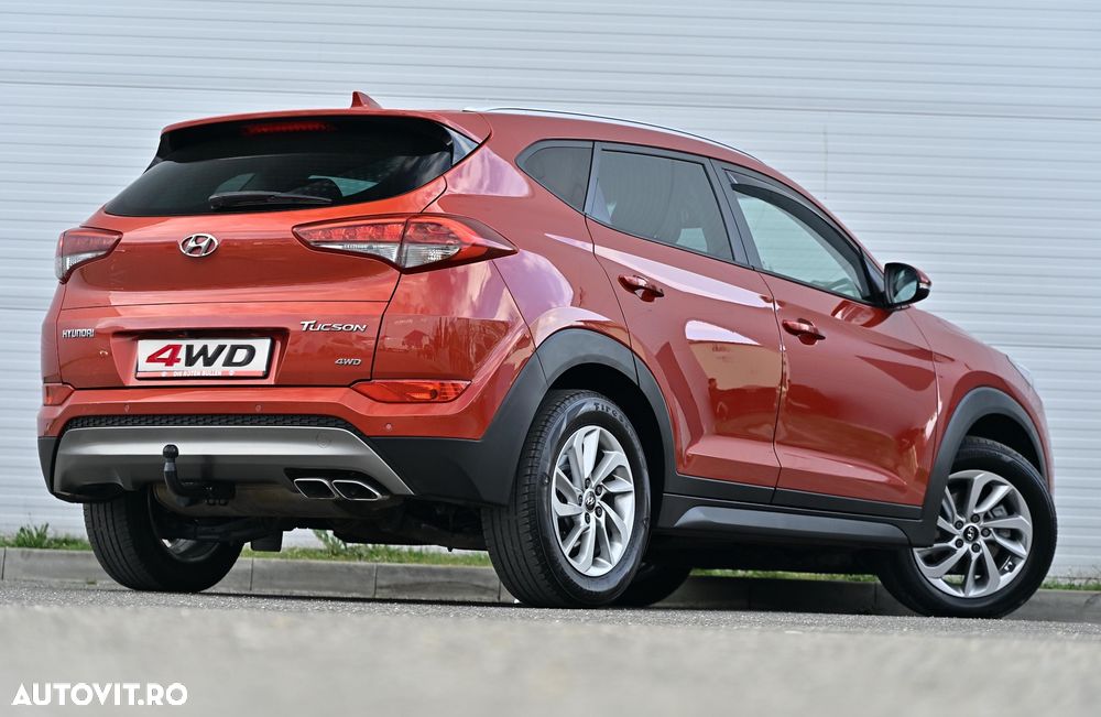 Hyundai Tucson 2.0 CRDI 4WD Automatik Style - 7