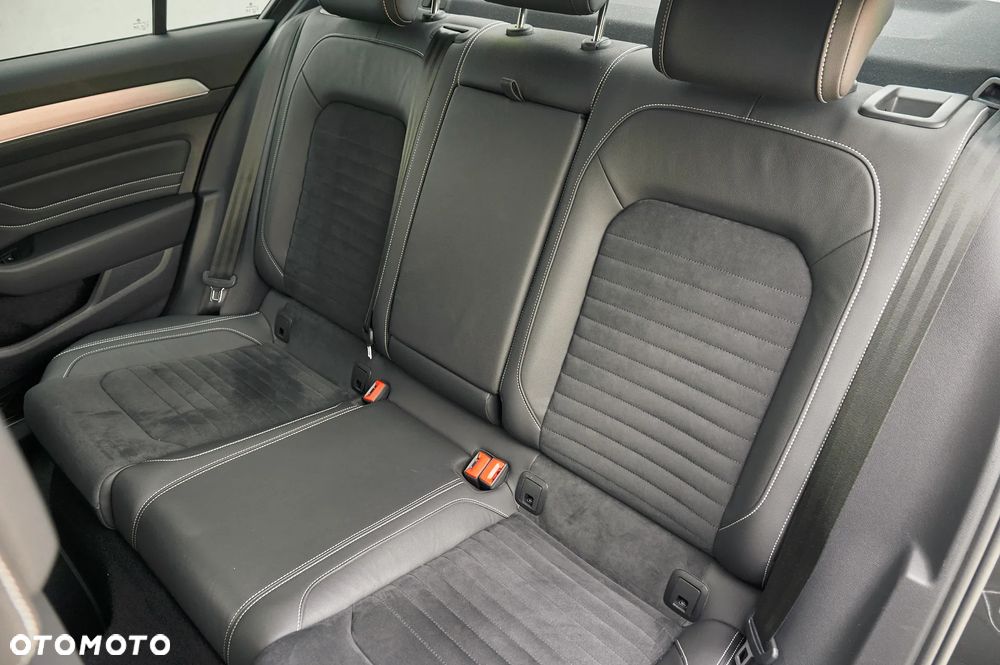 Volkswagen Passat 1.5 TSI OPF DSG Highline - 20