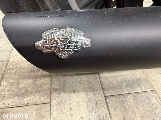 Harley-Davidson Sportster Iron 883 - 4