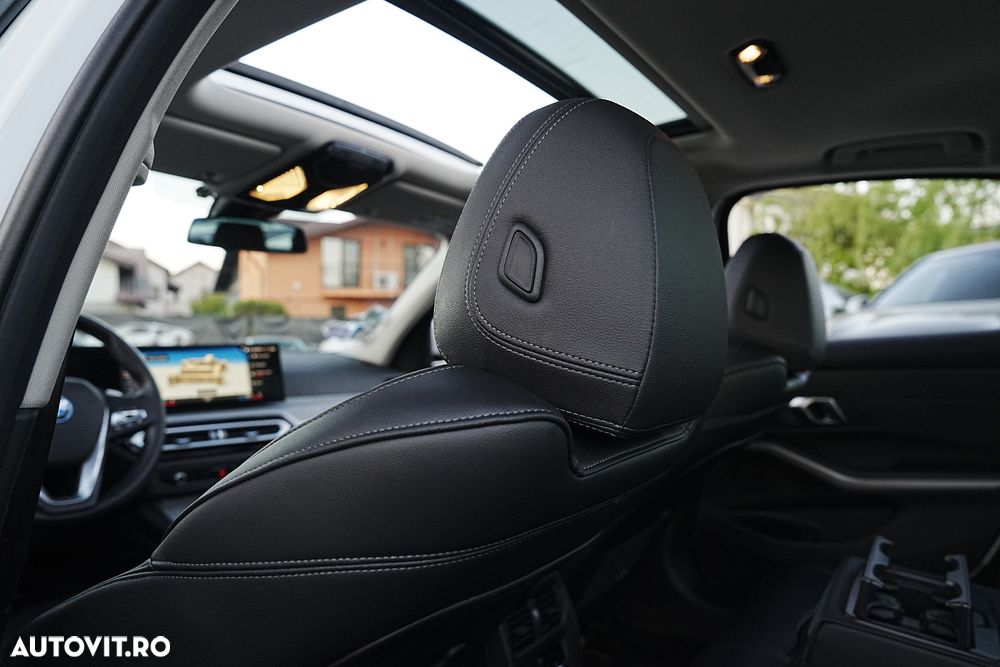 BMW Seria 3 320e Aut. Luxury Line - 17