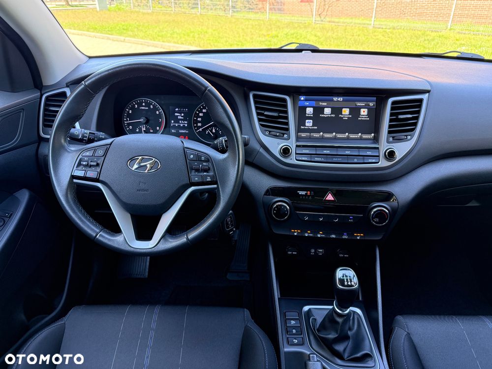 Hyundai Tucson blue 1.6 GDi 2WD Navi - 21