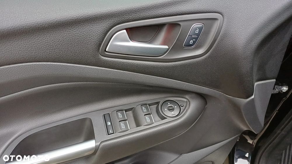 Ford Kuga 1.5 EcoBoost 2x4 Individual - 7