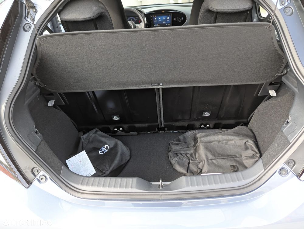 Toyota Aygo X 1.5l HEV 116CP Active - 18