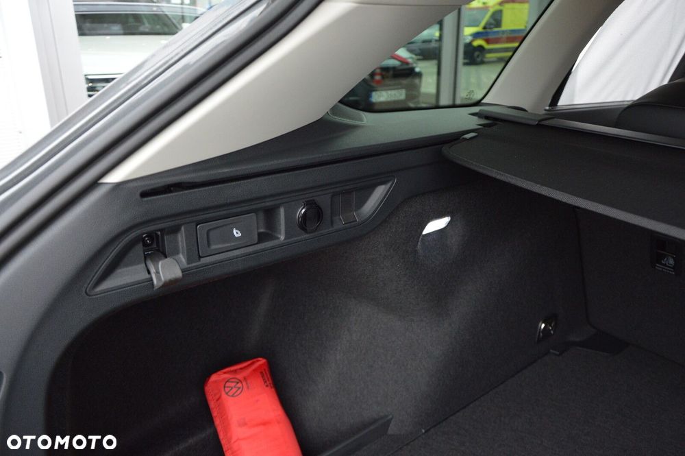 Volkswagen Passat Variant 2.0 TSI Business Plus DSG - 31