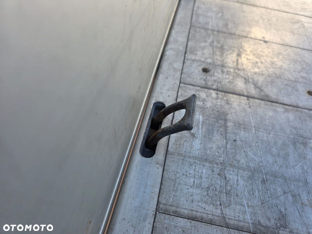 Zabudowa skrzyniowa / platforma – Mercedes Sprinter – 4,95 x 2,10 m - 8