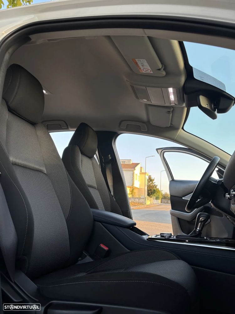 Mazda CX-30 2.0 Sky-G Evolve AT i-Active - 24