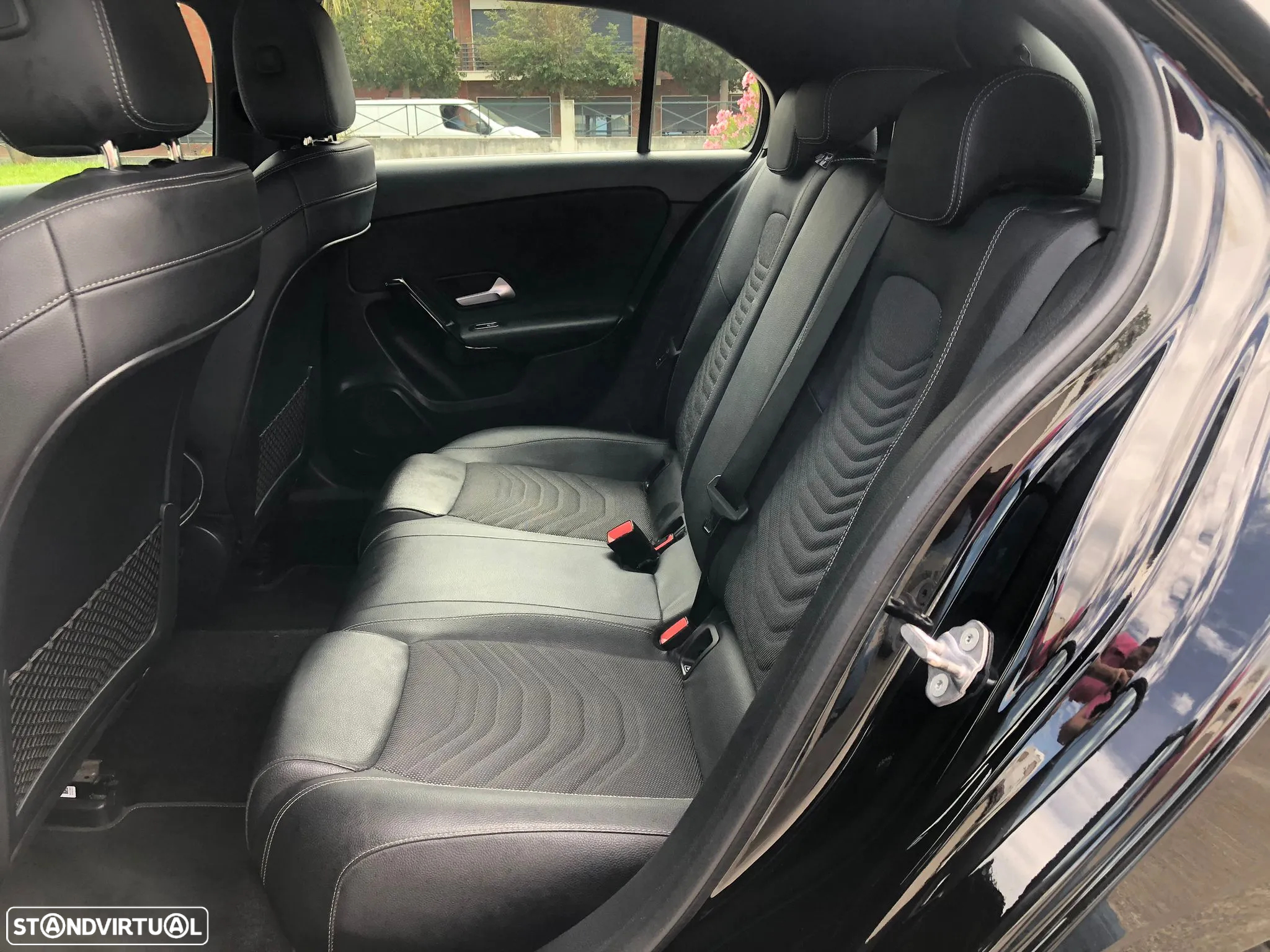 Mercedes-Benz A 180 d Progressive Aut. - 52