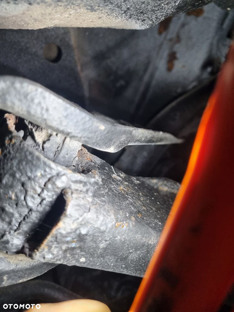 Volkswagen Jetta 1.6 Trendline - 15