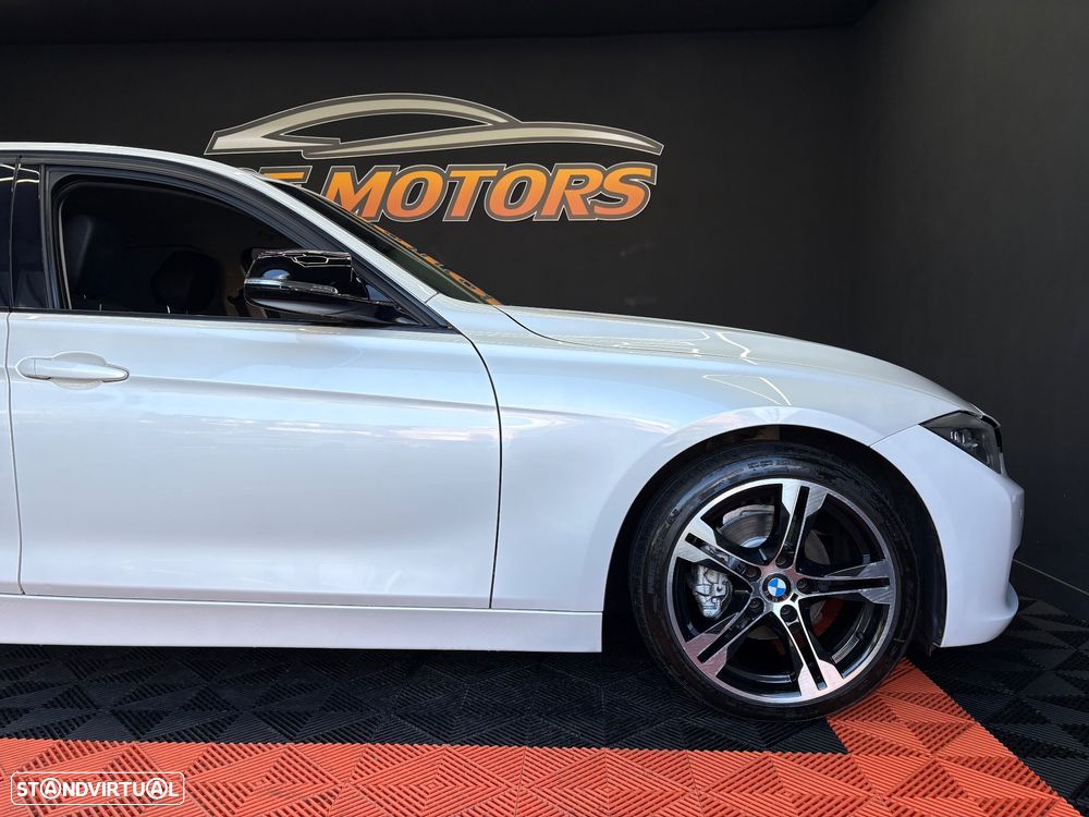 BMW 320 d Efficient Dynamic Edition Modern Line - 25