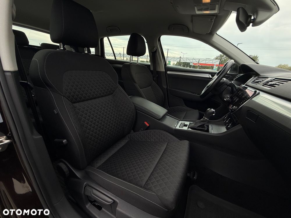 Skoda Superb 2.0 TDI SCR Ambition DSG - 29