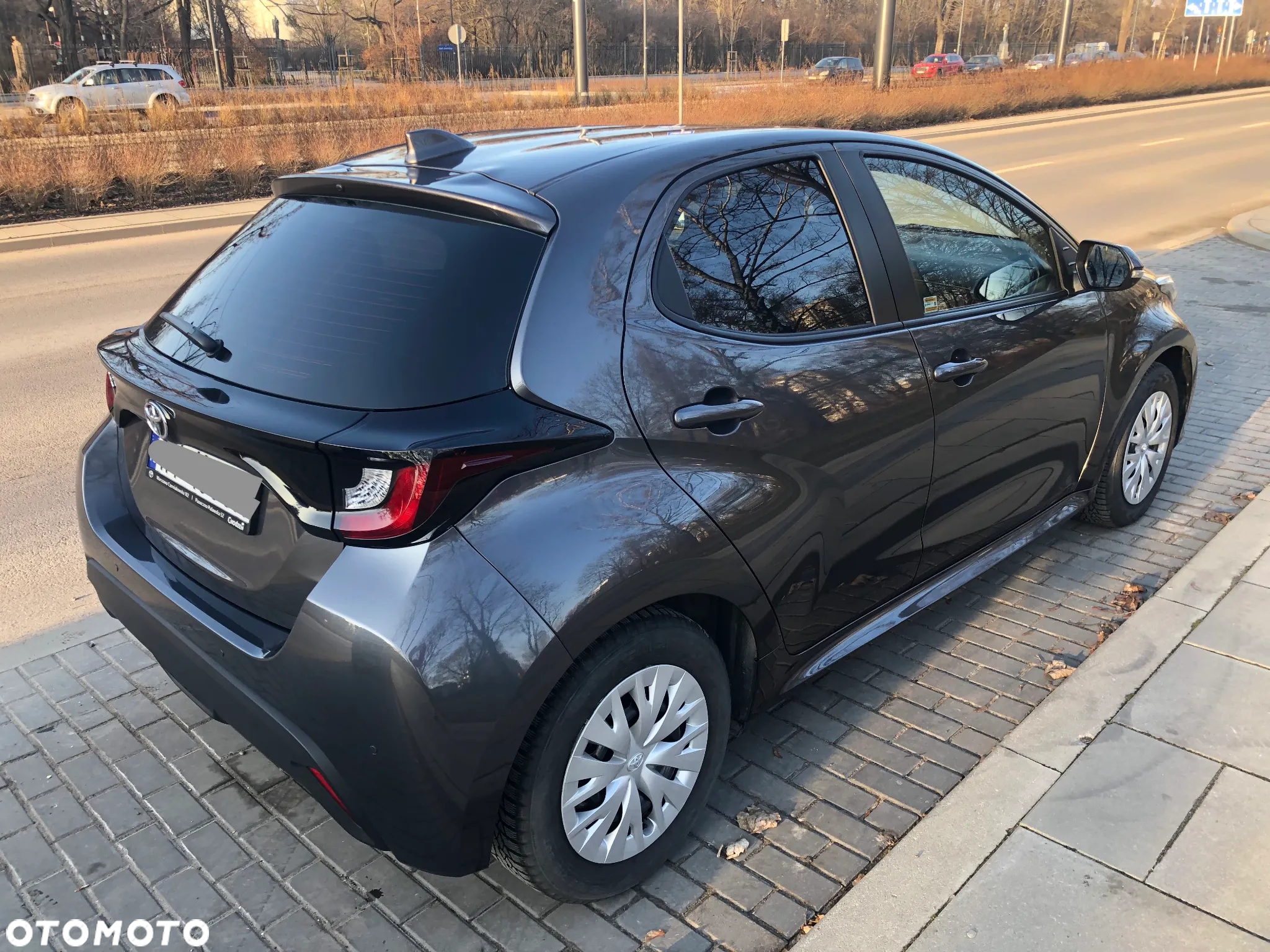 Toyota Yaris 1.5 Comfort CVT - 17
