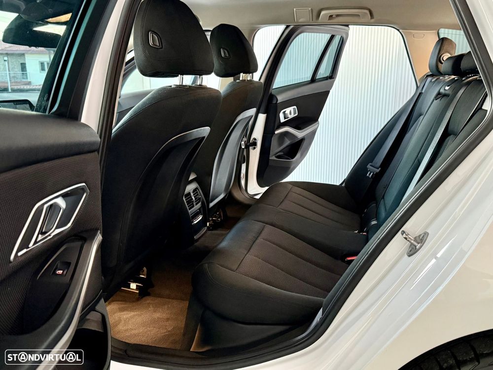 BMW 320 d Aut. Advantage - 21