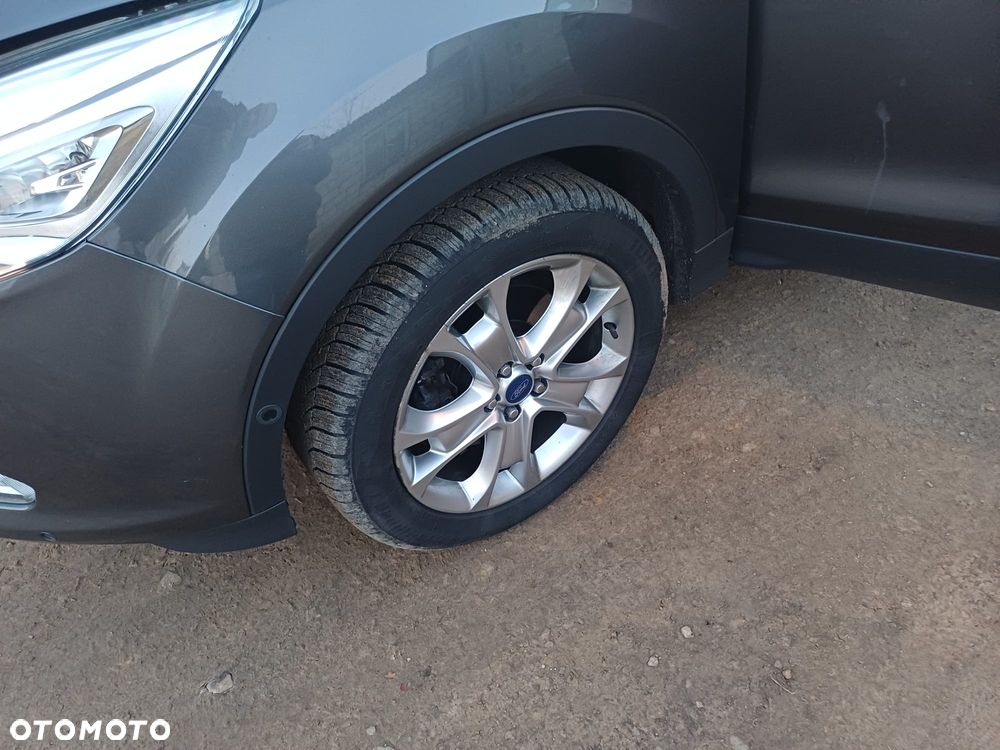 Ford Kuga - 2