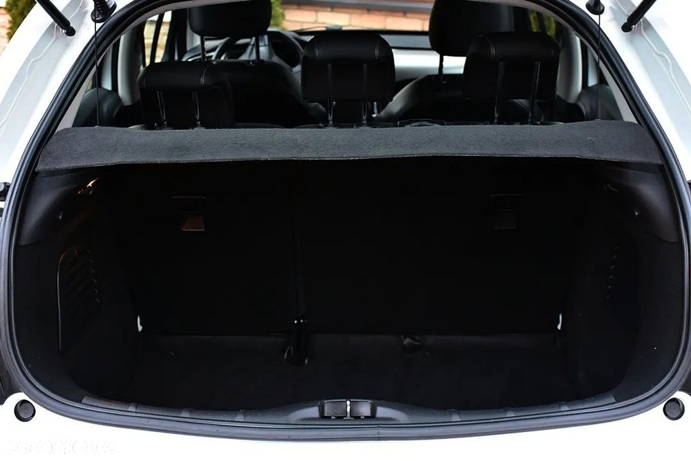 Citroën C3 Pure Tech (VTi) 82 Exclusive - 22