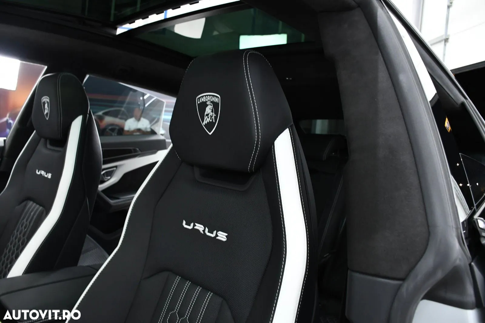Lamborghini URUS - 18