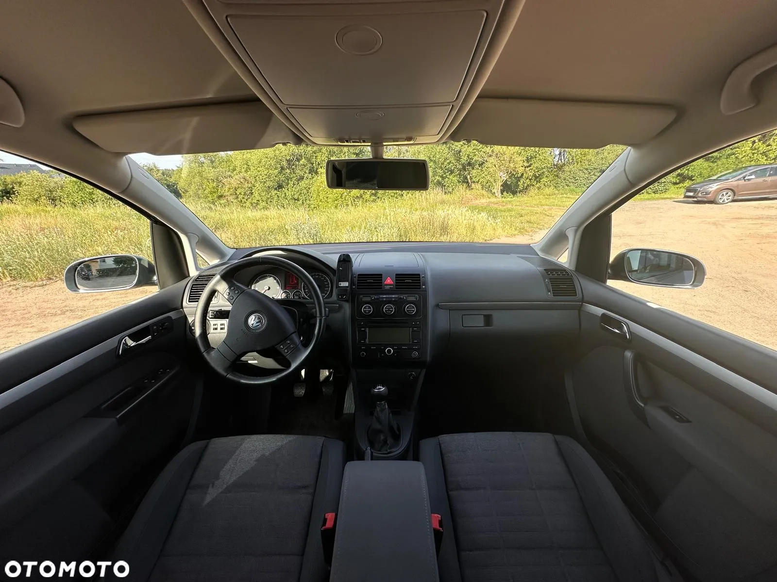 Volkswagen Touran 2.0 TDI DPF Trendline - 10