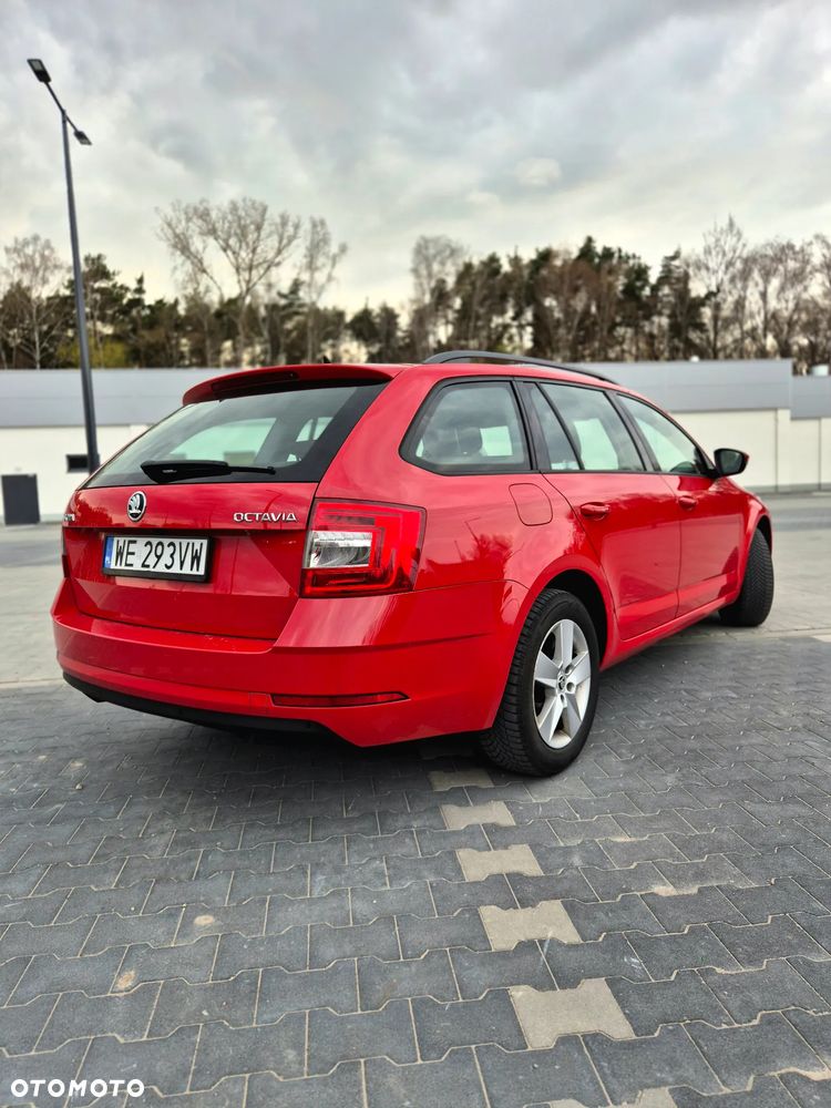 Skoda Octavia 1.6 TDI SCR Ambition - 4