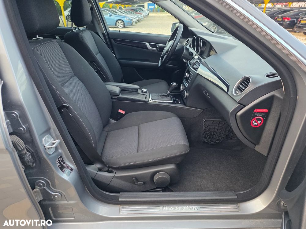 Mercedes-Benz C 220 CDI DPF Automatik BlueEFFICIENCY - 10