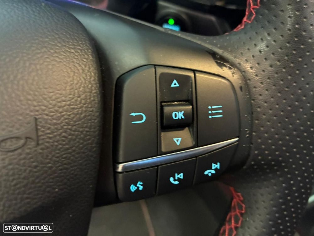 Ford Kuga 1.5 EcoBoost ST-Line - 25