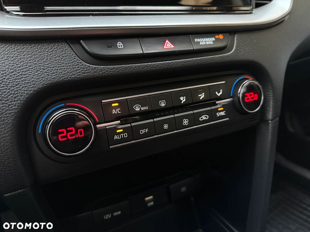 Kia Ceed 1.5 T-GDI M - 28