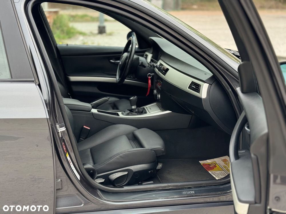 BMW Seria 3 320d - 9