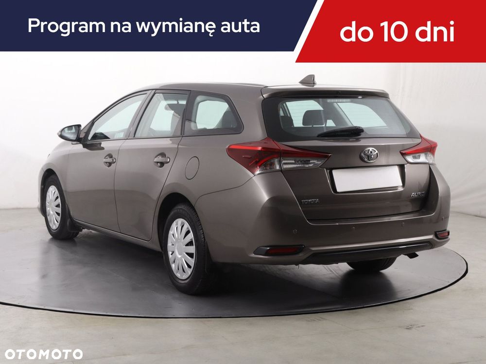 Toyota Auris - 6