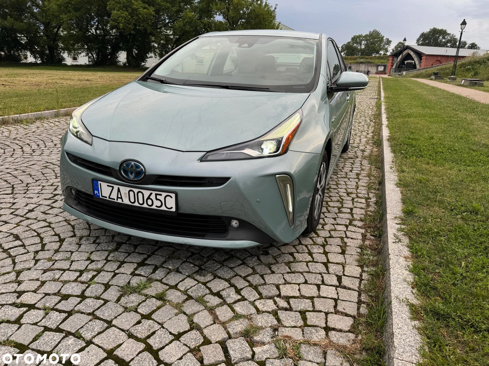 Toyota Prius 1.8 Hybrid Prestige - 1